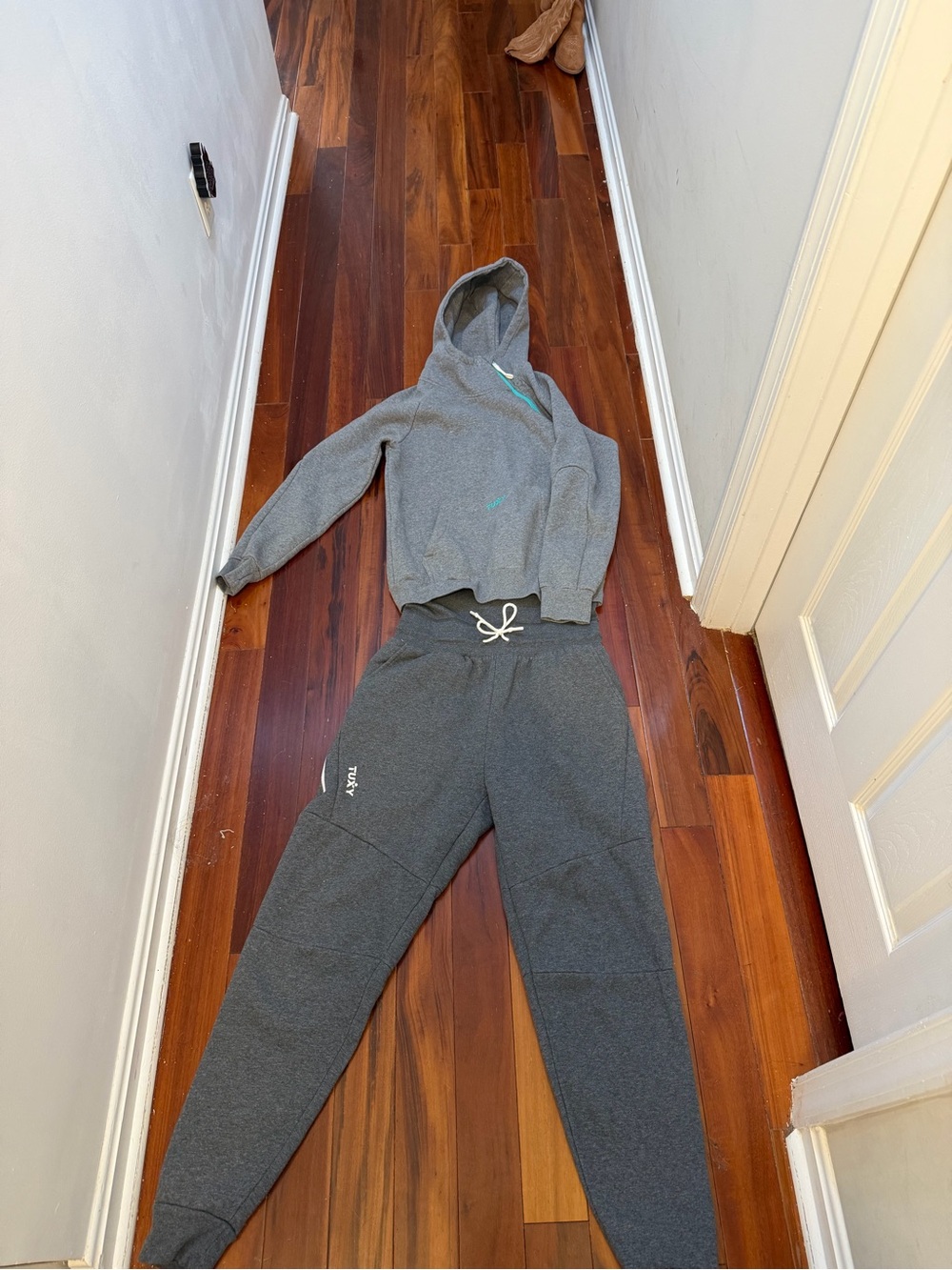 Tuxy One Piece Lounge Set Onesie Size M